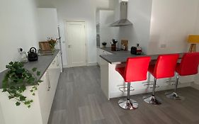 Apt 4 - Silver Spruce
